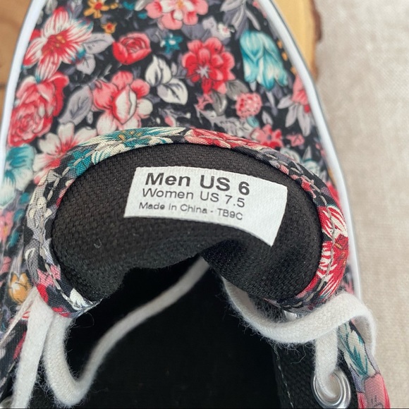 Vans Multi Floral Shoes - Picture 11 of 12